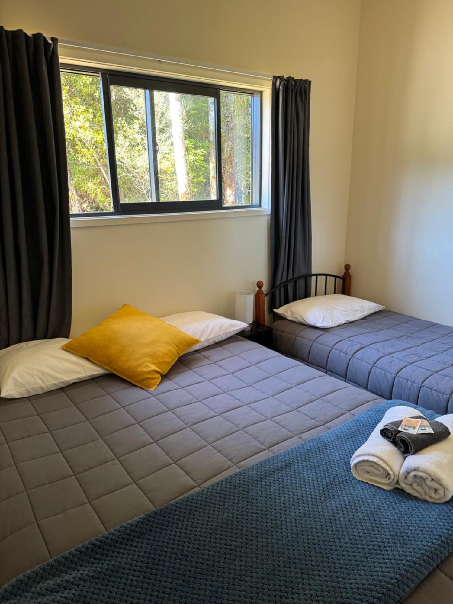 Bay Road Motels Haast Luaran gambar