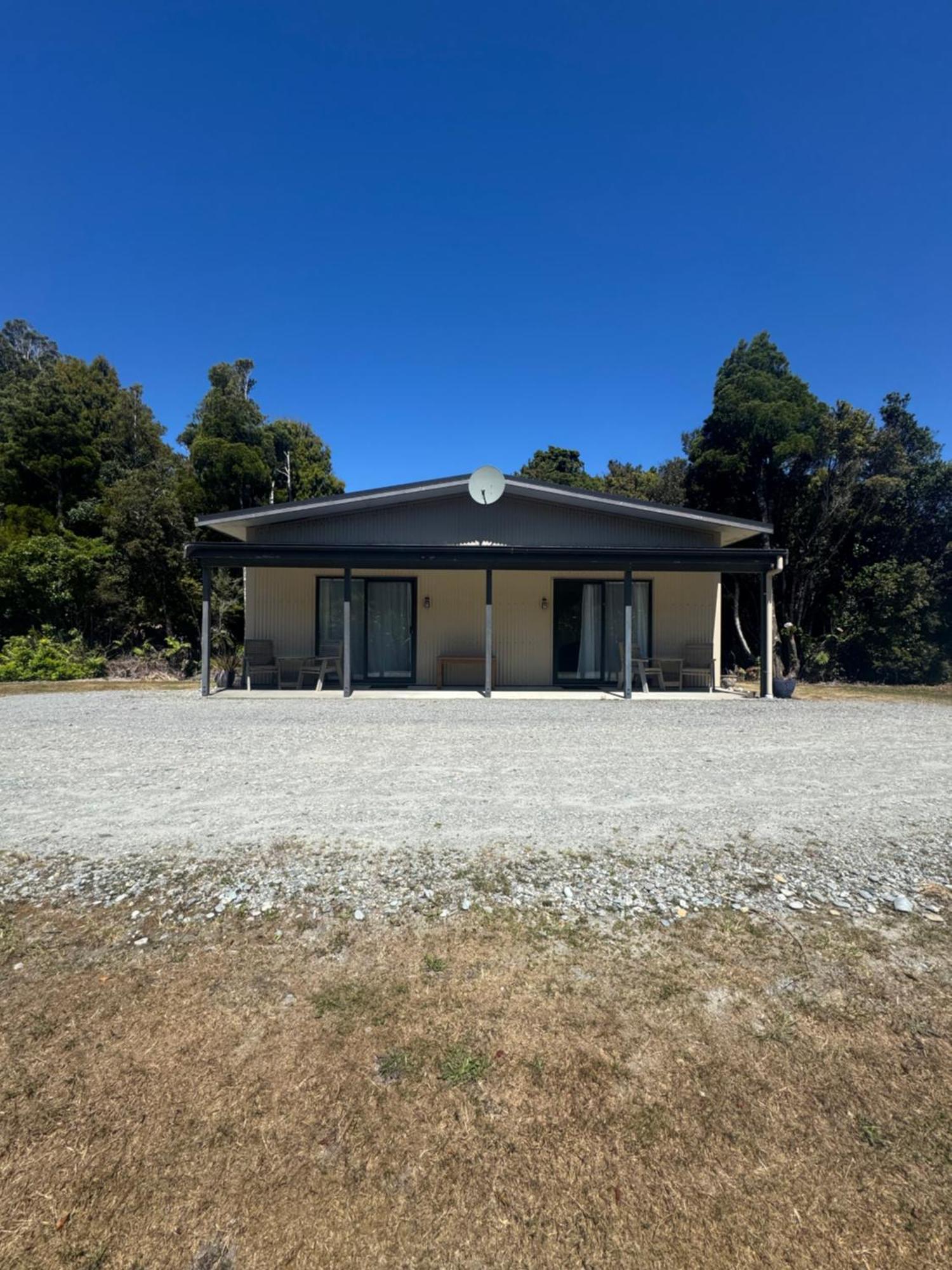 Bay Road Motels Haast Luaran gambar