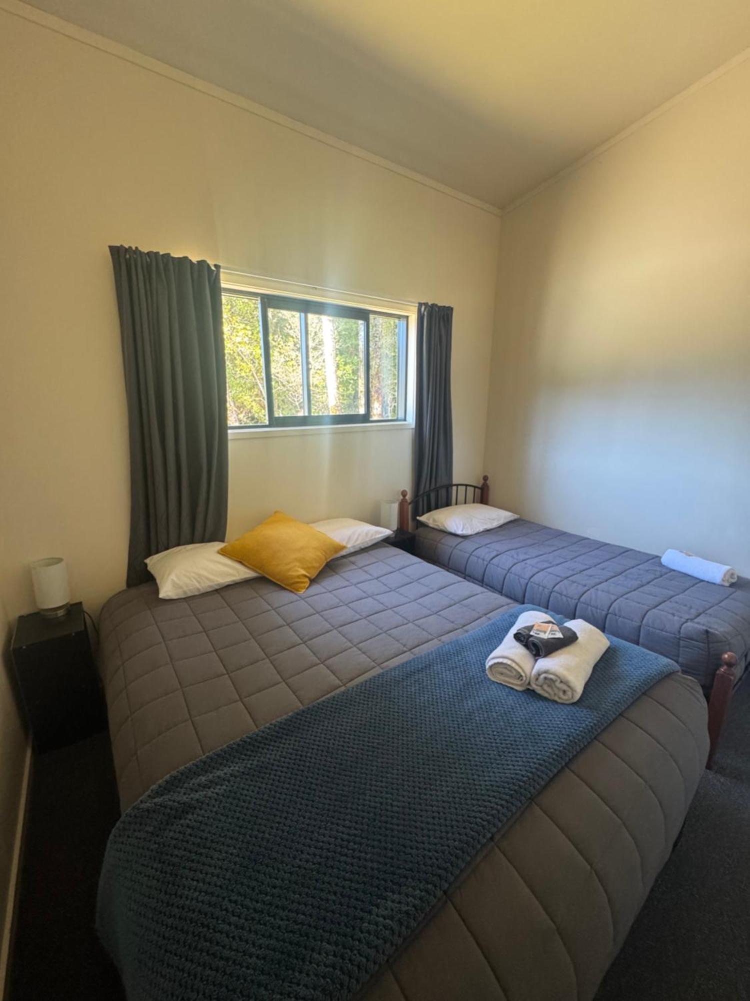 Bay Road Motels Haast Luaran gambar